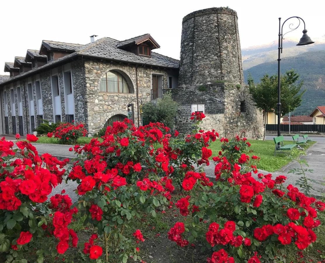 Hotel Palas Bruzolo Екстер'єр фото