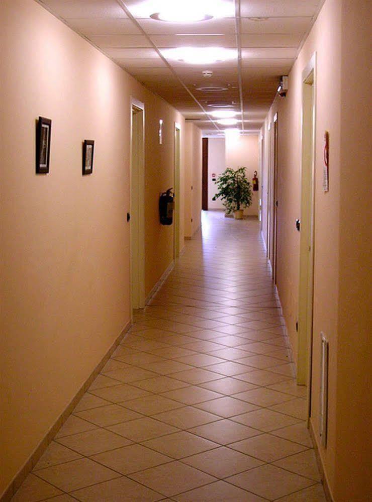 Hotel Palas Bruzolo Екстер'єр фото